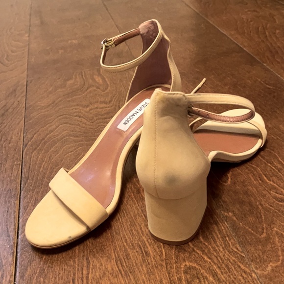 Steve Madden Sandals - Size 7 1/2 - Picture 2 of 4